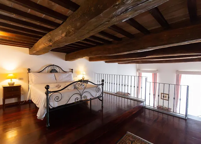 Apartment Raffaello - M&m House